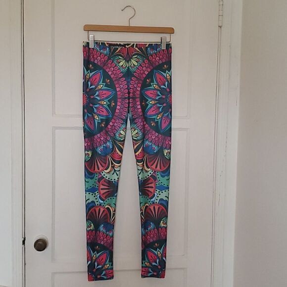 Gear Bunch Colorful Pink Mandala Leggings Size M - Picture 1 of 7